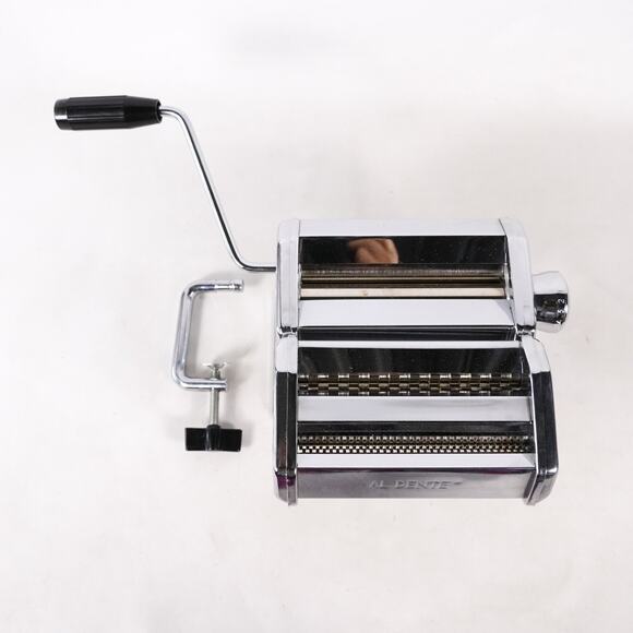 Villaware Al Dente Pasta Maker Spaghetti Machine 7 Levels Thickness Metal Chrome - Picture 7 of 16